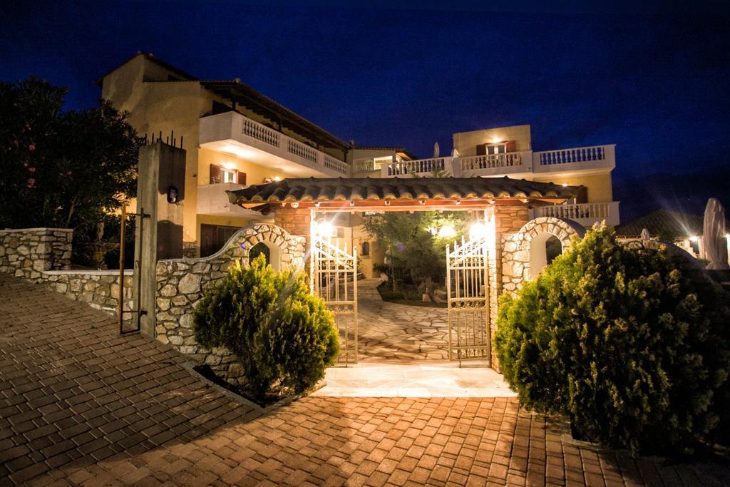 Blue Horizon Studios Skiathos-Stadt Exterior foto