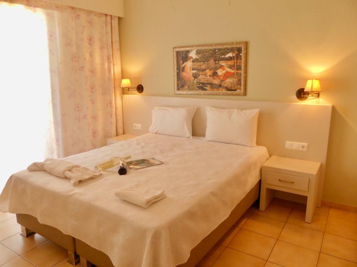 Blue Horizon Studios Skiathos-Stadt Exterior foto